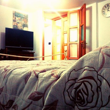 Bed & Breakfast A Capua Adiacente Al Duomo - Il Vicolo ภายนอก รูปภาพ