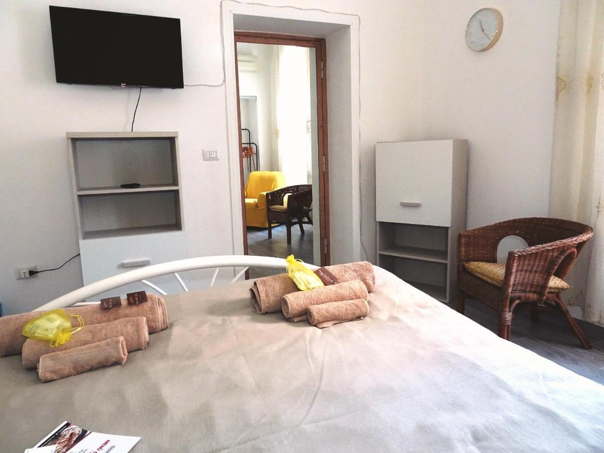 Bed & Breakfast A Capua Adiacente Al Duomo - Il Vicolo ภายนอก รูปภาพ